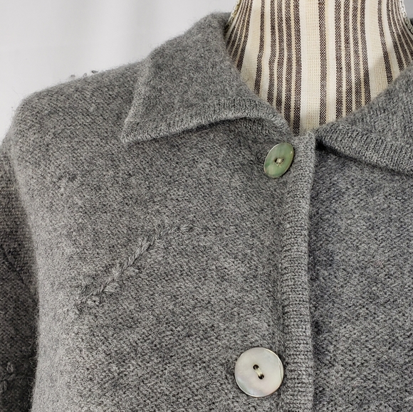 Herman Geist Grey Button Down Sweater Jacket w/Embroidery Size Medium - Picture 2 of 7